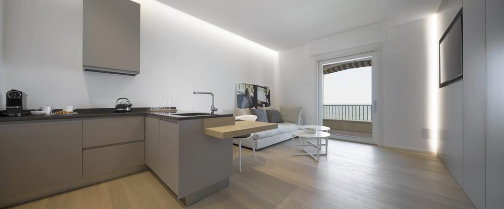 Luxury Suites Collection - Milano 33 Риччоне Экстерьер фото