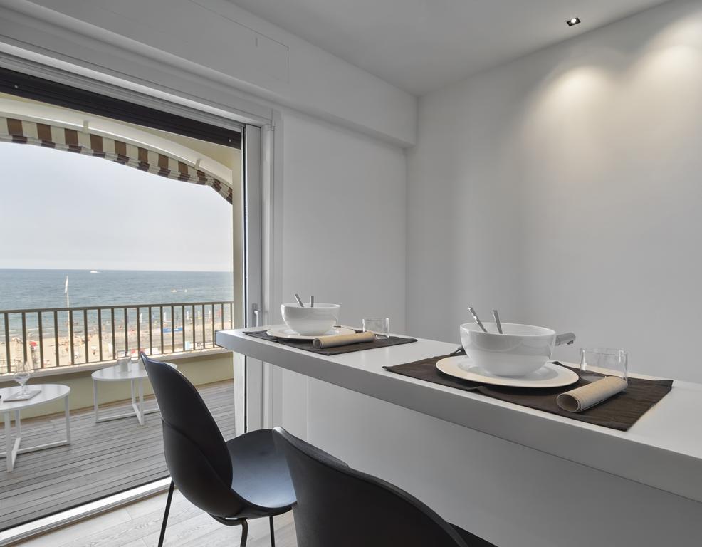 Luxury Suites Collection - Milano 33 Риччоне Экстерьер фото